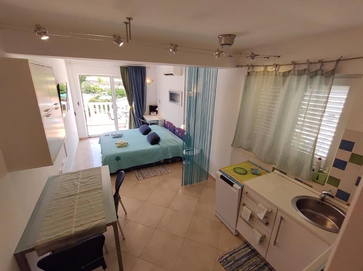 Apartments Viva กอร์จูลา ภายนอก รูปภาพ