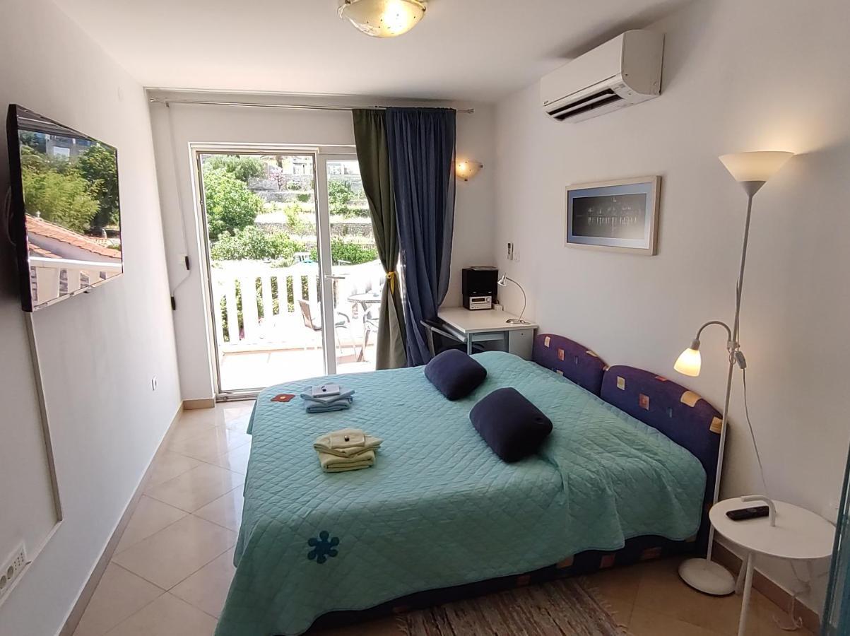 Apartments Viva กอร์จูลา ภายนอก รูปภาพ